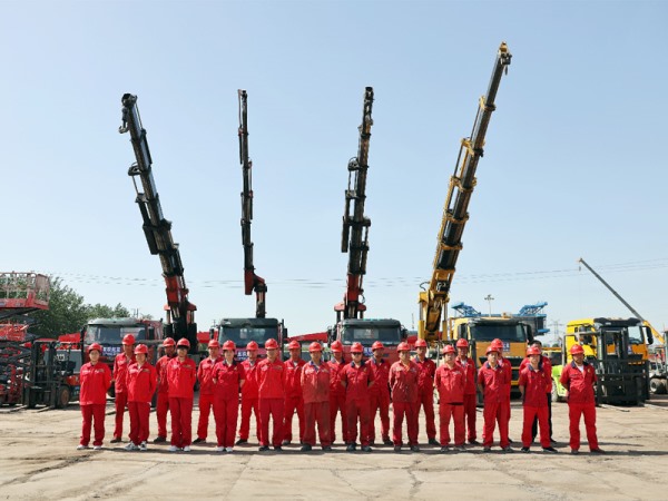 重聯(lián)起重團(tuán)隊